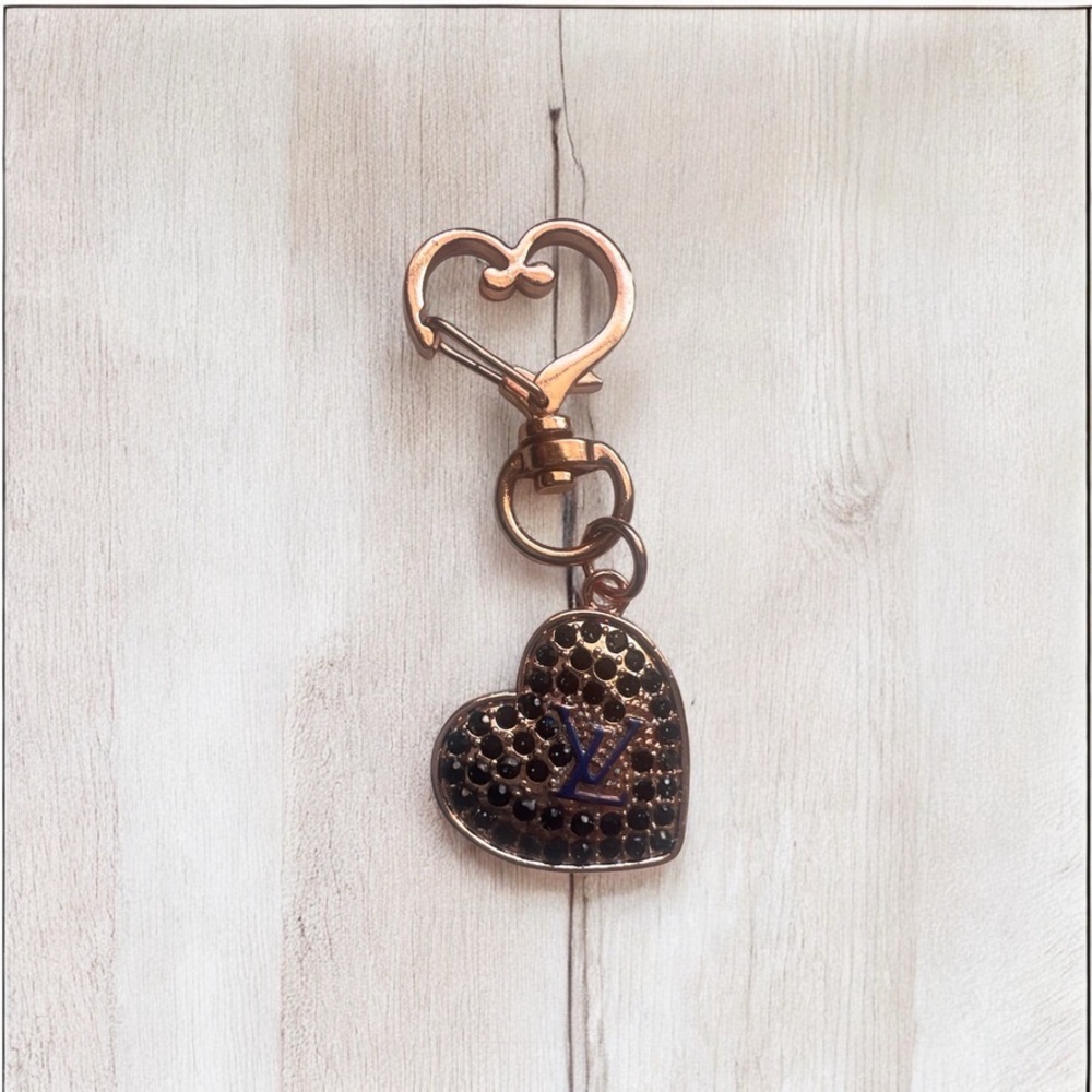 Heart-Shaped Keychain with Gold and Black Accents
